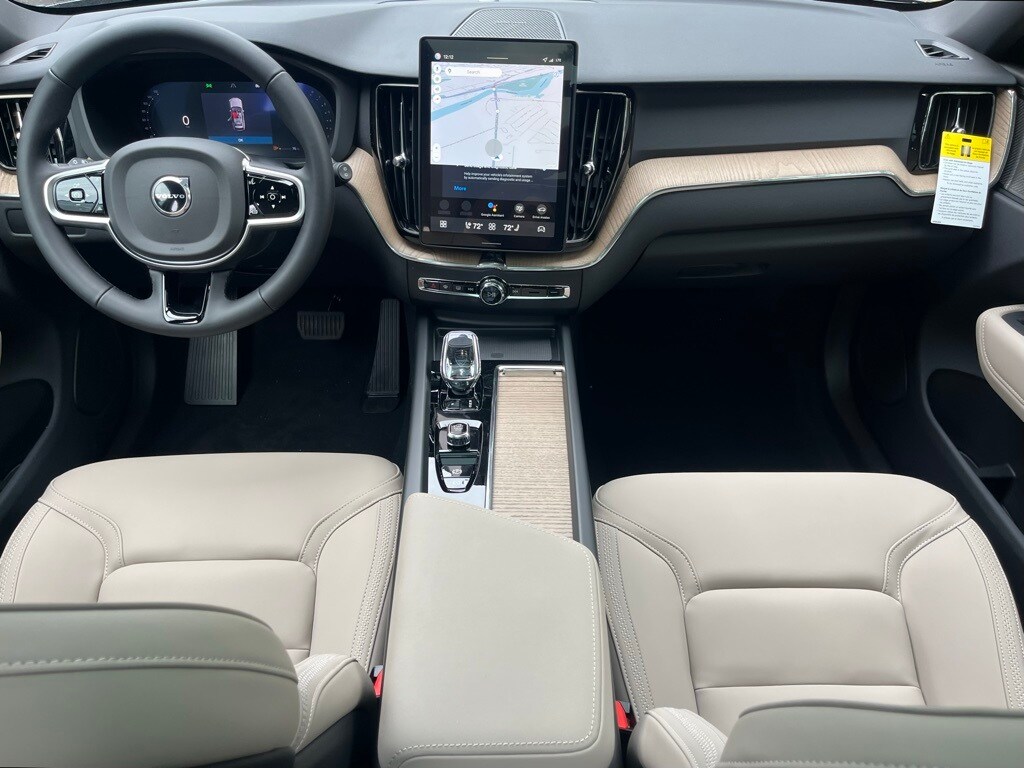 2026 Volvo XC60 B5 Plus photo 2