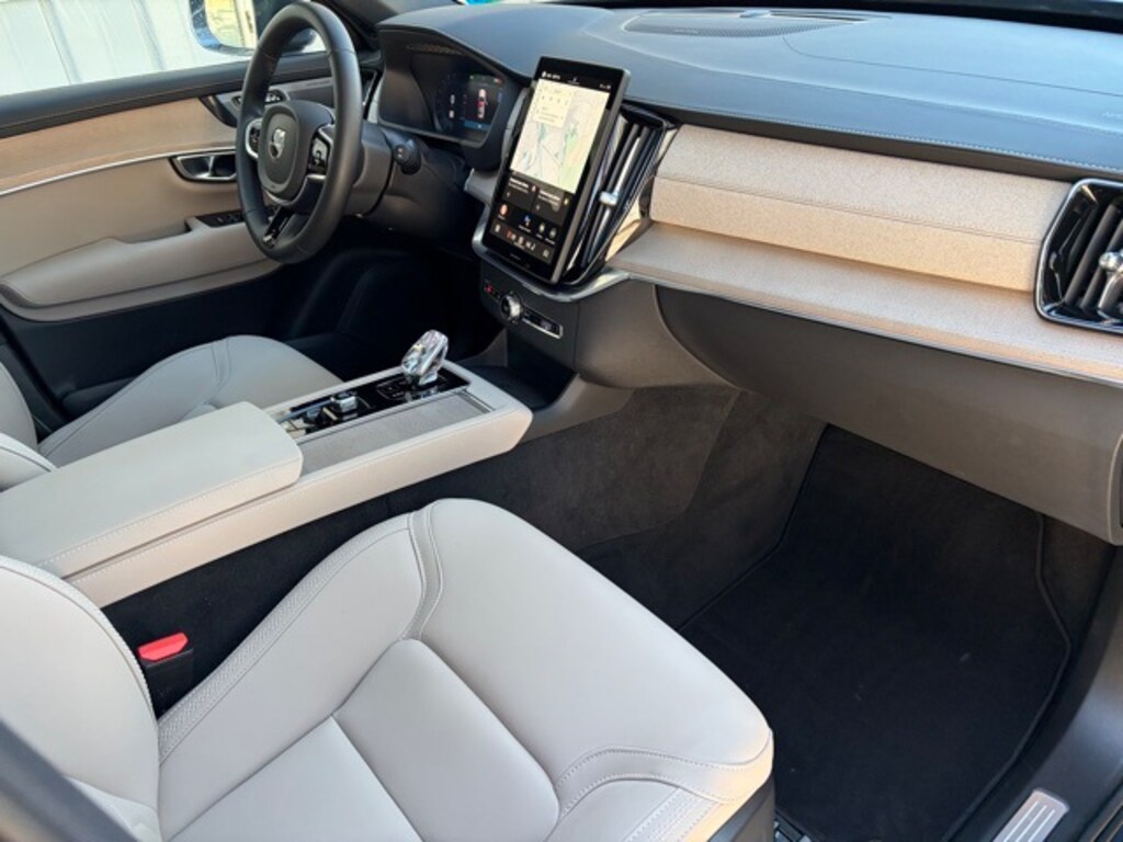 Certified 2025 Volvo XC90 B5 Plus SUV