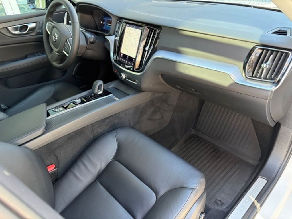 Certified 2024 Volvo S60 B5 Core Dark Theme Sedan