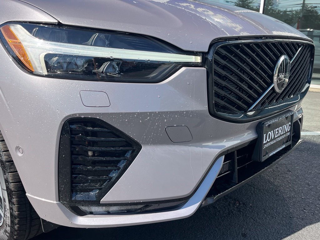 2026 Volvo XC60 Plus - Photo 13