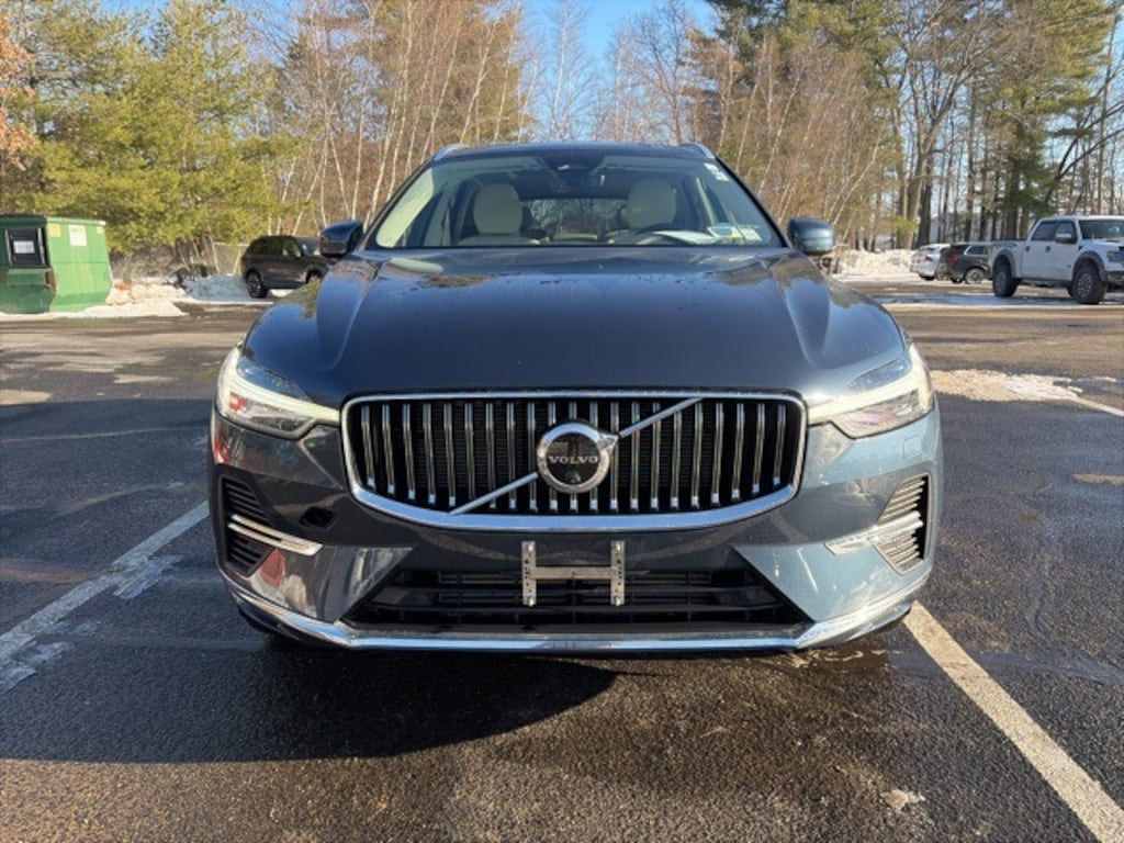 Used 2023 Volvo XC60 Recharge Plug-In Hybrid T8 Plus Bright Theme SUV