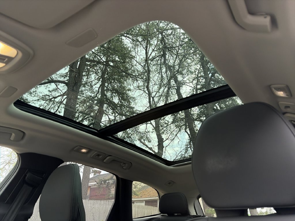 2026 Volvo XC60 Plus - Photo 17