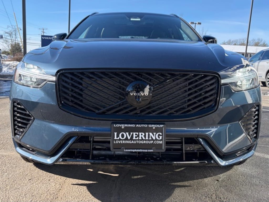 New 2026 Volvo XC60 plug-in hybrid T8 Ultra Black Edition SUV