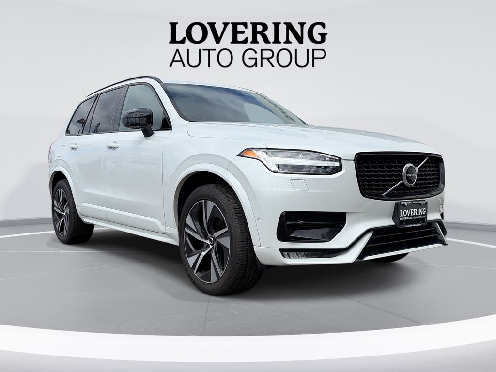 2021 Volvo XC90 R-Design