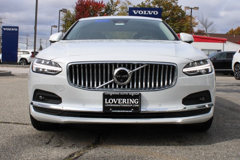 2025 Volvo S90 Plus photo 3