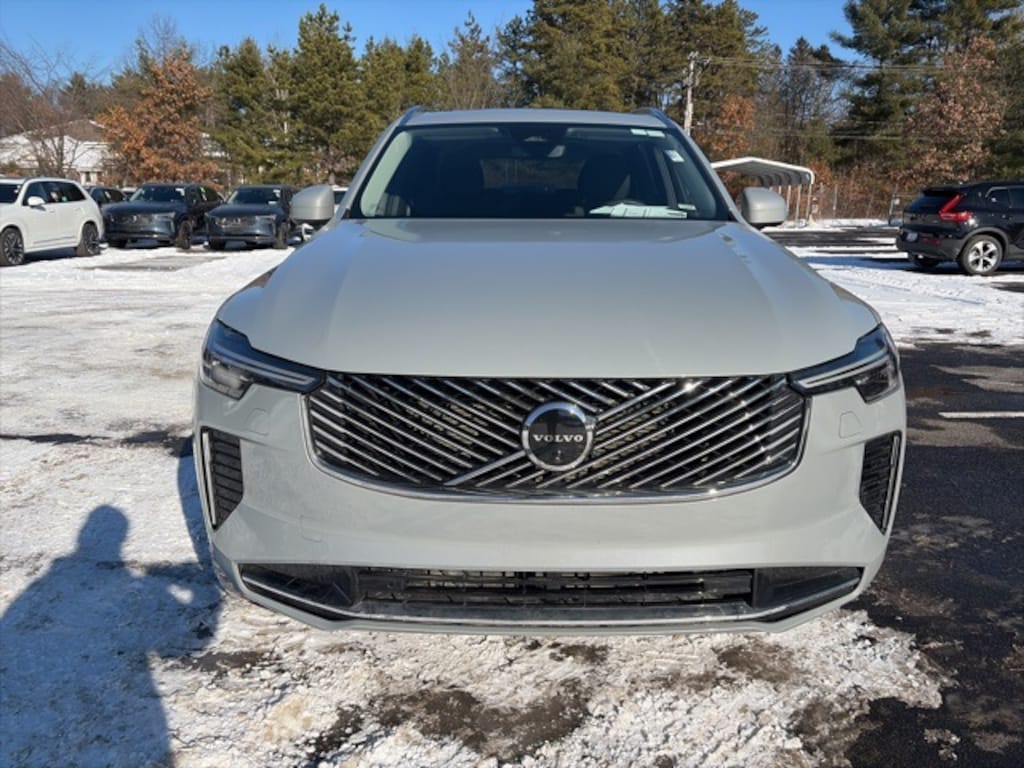 Certified 2025 Volvo XC90 B6 Plus 7-Seater SUV