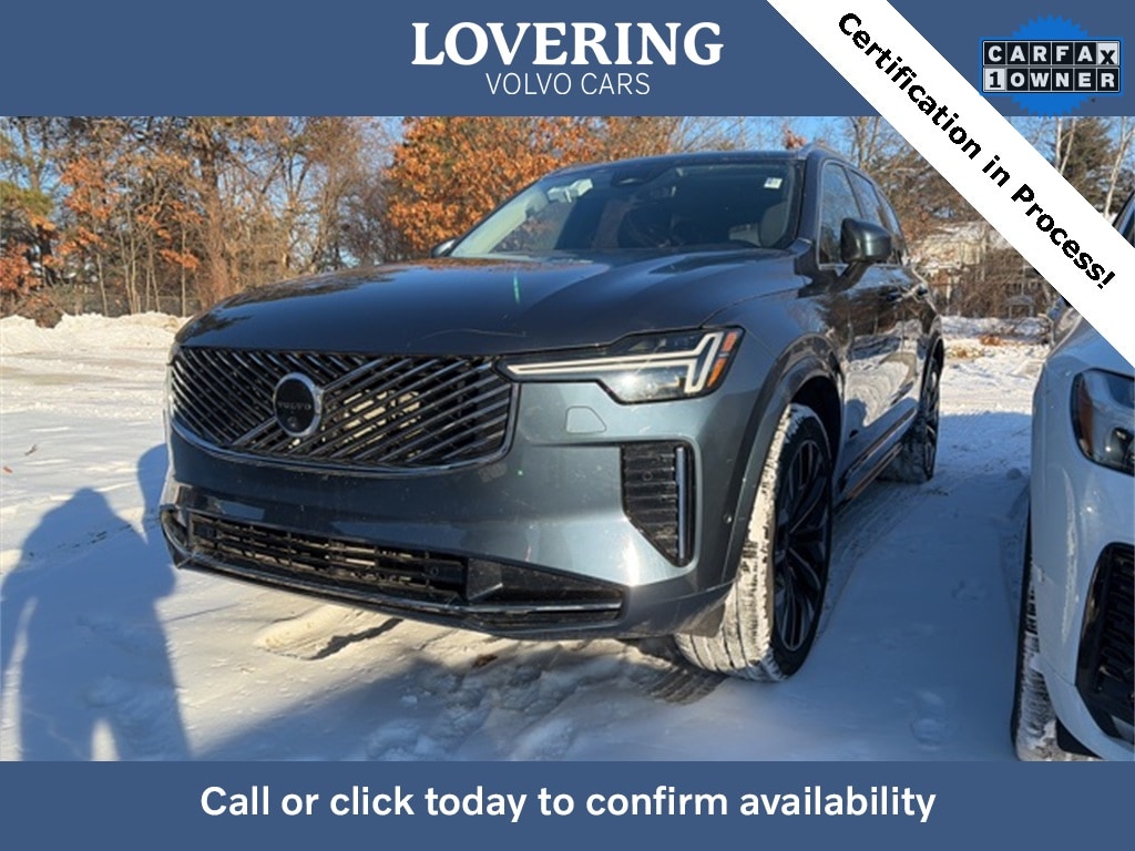 2025 Volvo XC90 Plus's photo