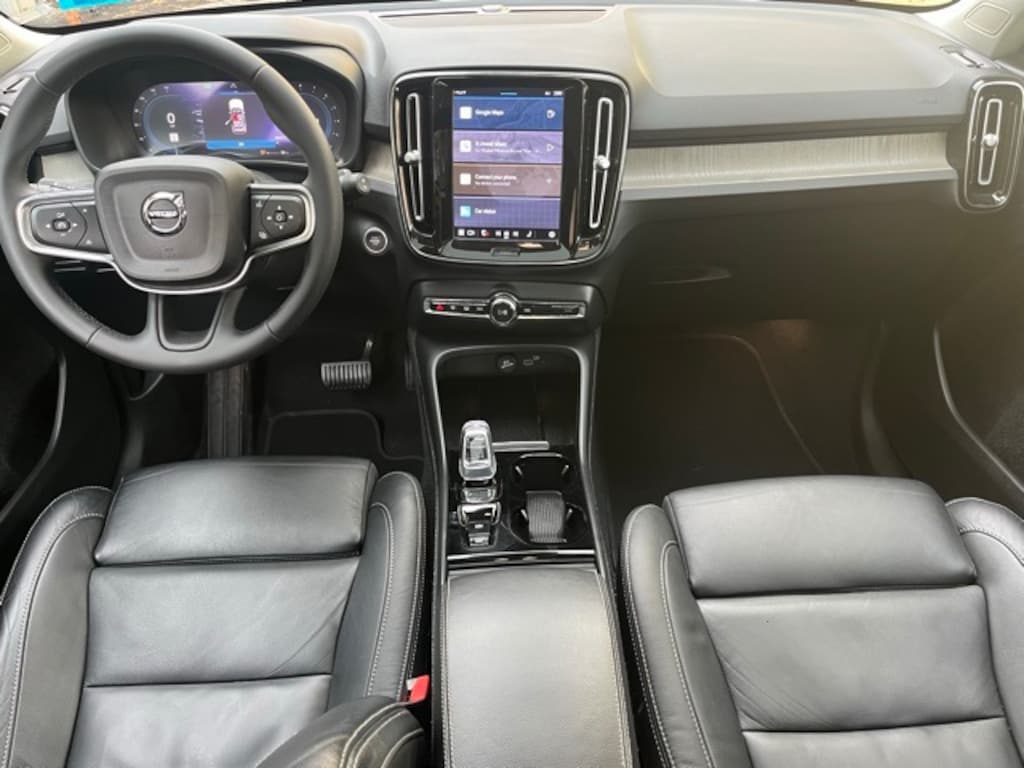 Certified 2023 Volvo XC40 B5 Plus Dark Theme SUV