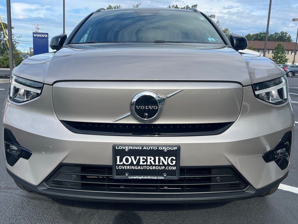 2023 Volvo XC40 Recharge Twin Plus photo 3