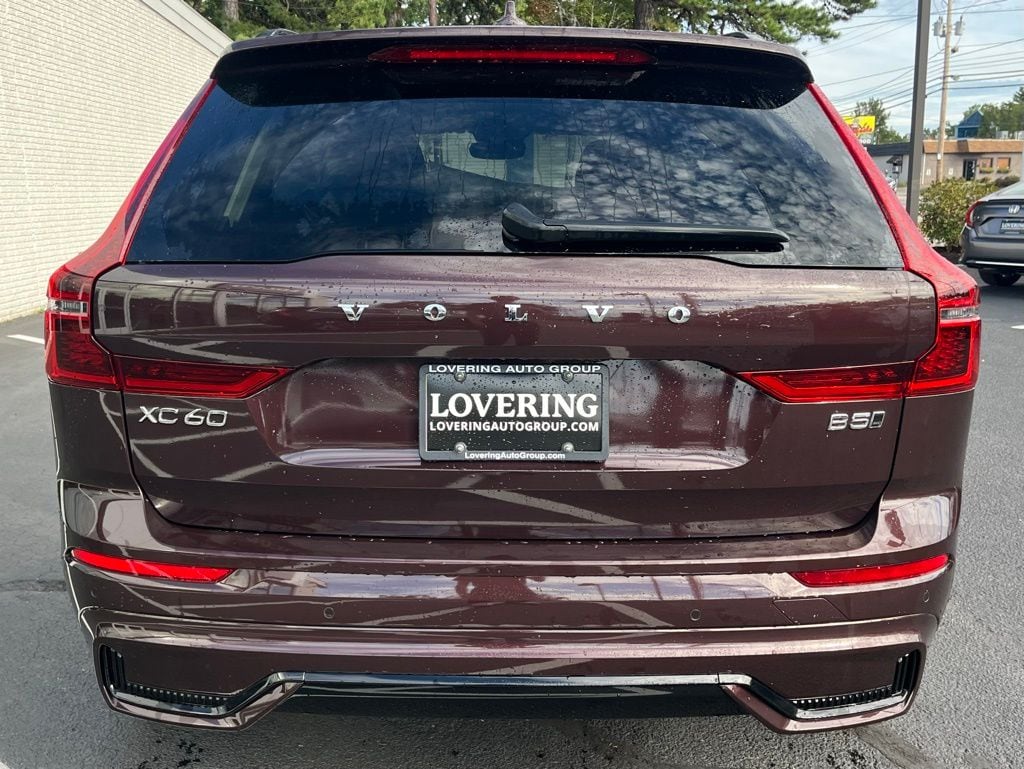 2026 Volvo XC60 Plus - Photo 10
