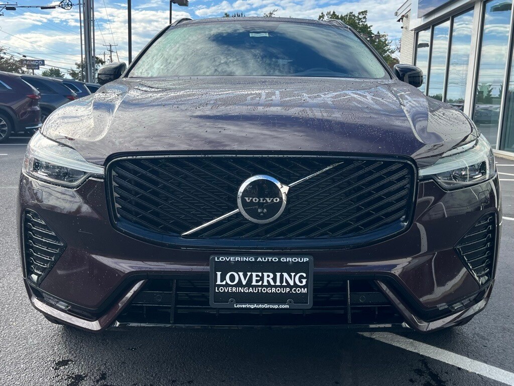 2026 Volvo XC60 B5 Plus photo 3