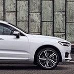 2018 Volvo XC60 side profile