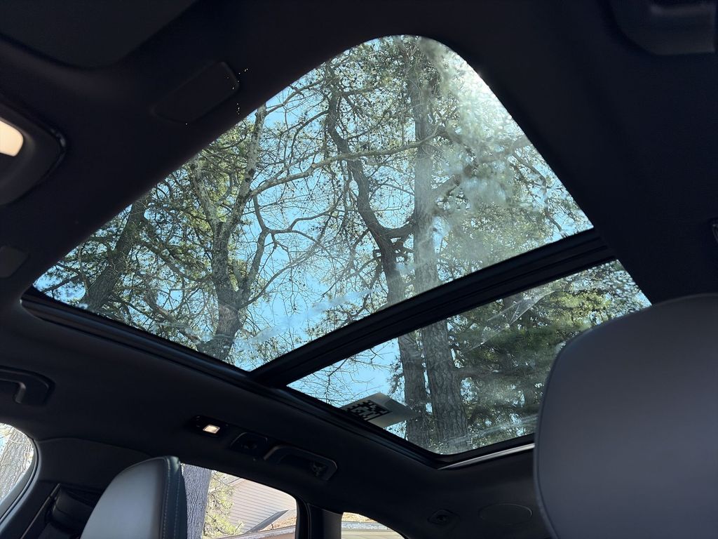 2026 Volvo XC60 Ultra - Photo 16