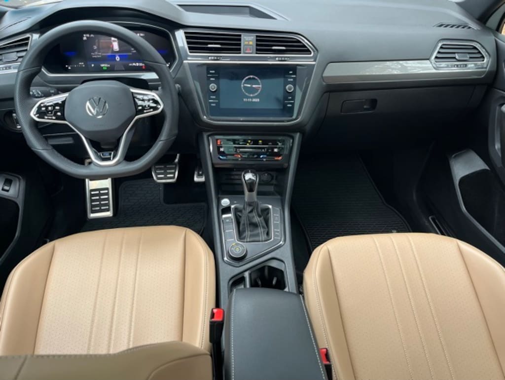 Used 2024 Volkswagen Tiguan 2.0T SE R-Line Black SUV