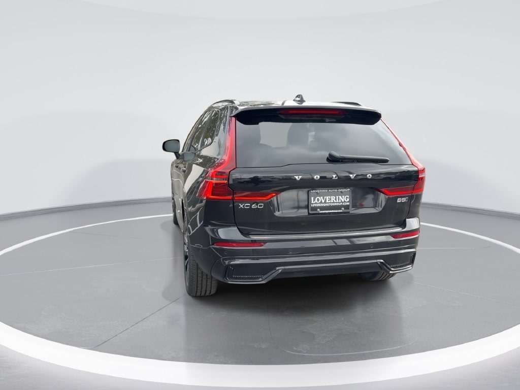 2026 Volvo XC60 Plus - Photo 8