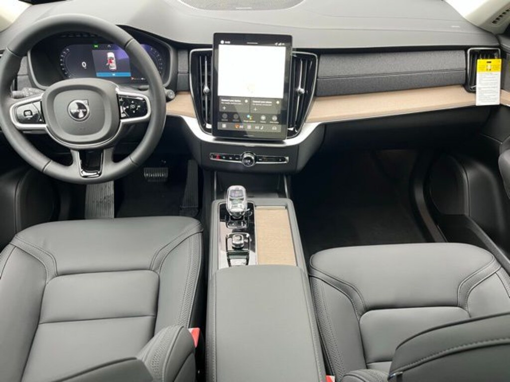 New 2026 Volvo XC90 B6 Plus 7-Seater SUV