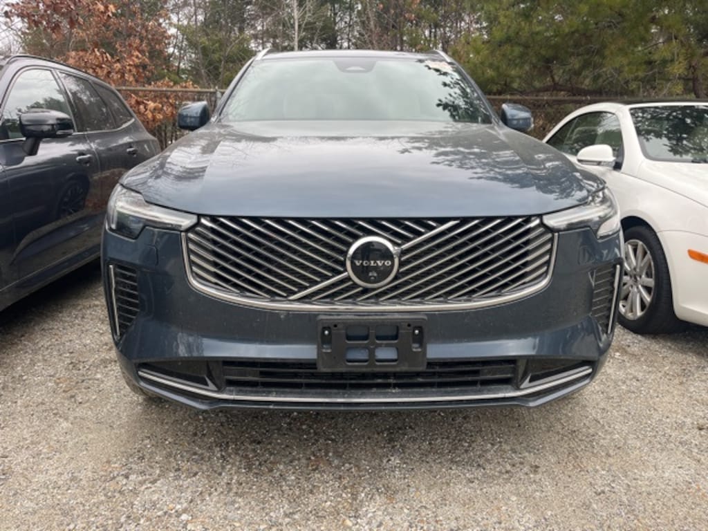 Certified 2025 Volvo XC90 B5 Plus SUV