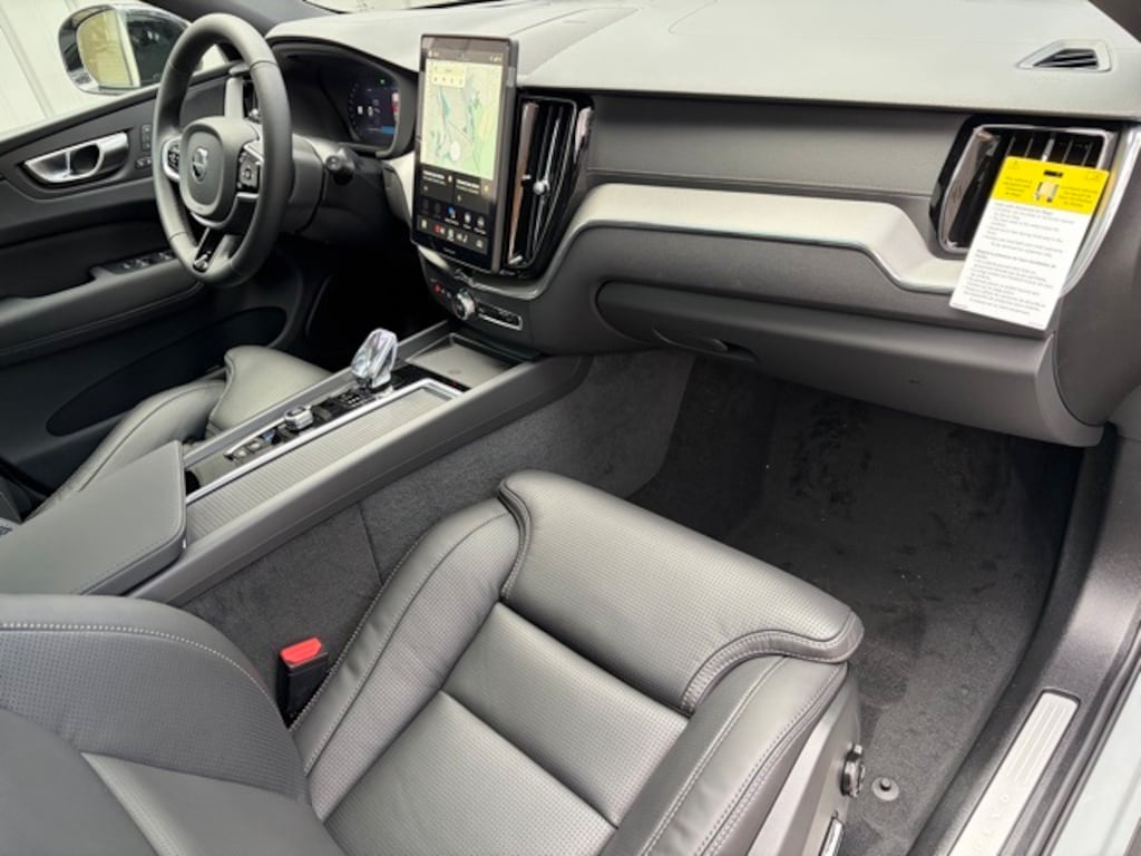 New 2026 Volvo XC60 B5 Ultra Black Edition SUV