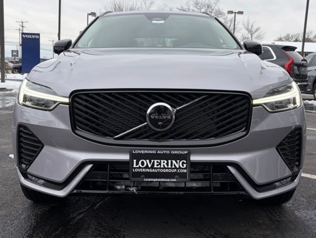 New 2026 Volvo XC60 B5 Plus SUV