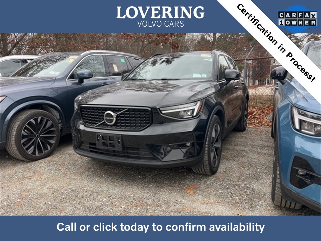 Certified 2025 Volvo XC40 B5 Plus Dark Theme SUV