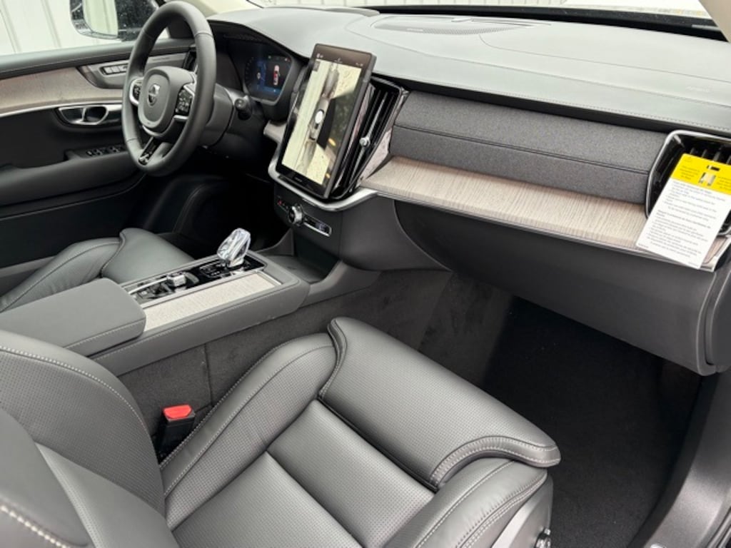 New 2026 Volvo XC90 plug-in hybrid T8 Ultra 6-Seater SUV