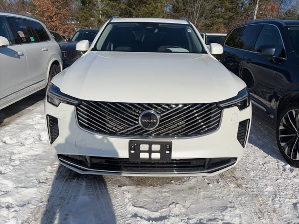 Certified 2025 Volvo XC90 B6 Plus 7-Seater SUV