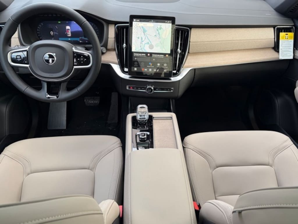 New 2026 Volvo XC90 B5 Core SUV