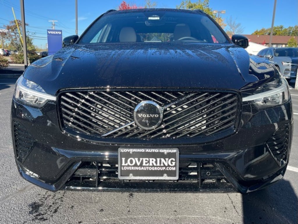 New 2026 Volvo XC60 B5 Plus SUV