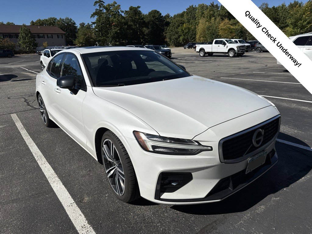 2019 Volvo S60 R-Design