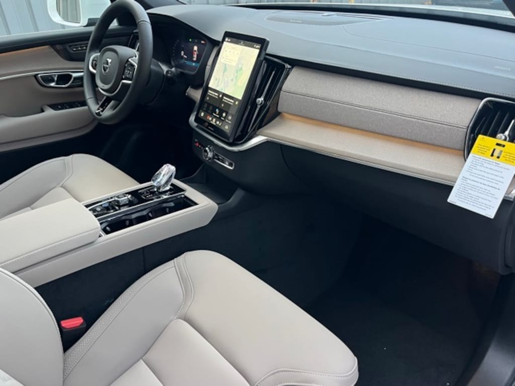 New 2026 Volvo XC90 B6 Plus 7-Seater SUV