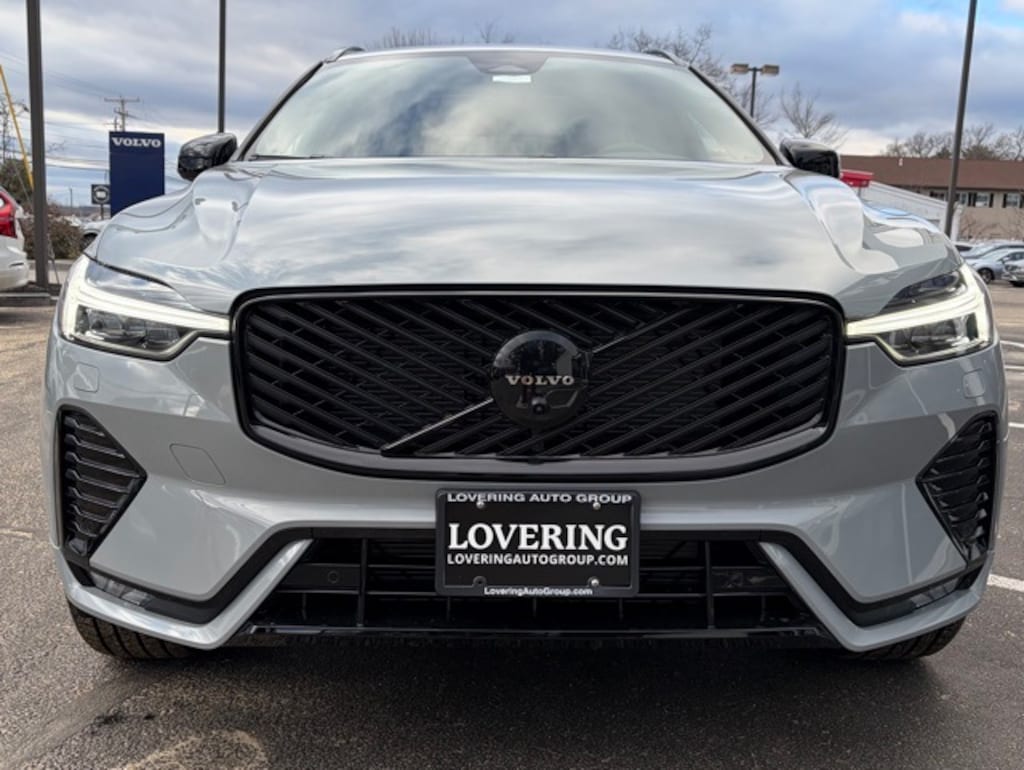 New 2026 Volvo XC60 B5 Ultra Black Edition SUV