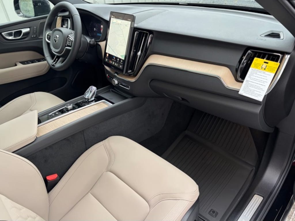 New 2026 Volvo XC60 B5 Plus SUV