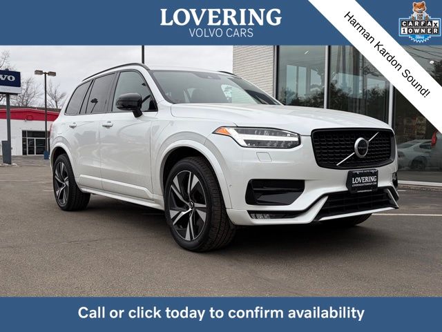 2021 Volvo XC90 R-Design