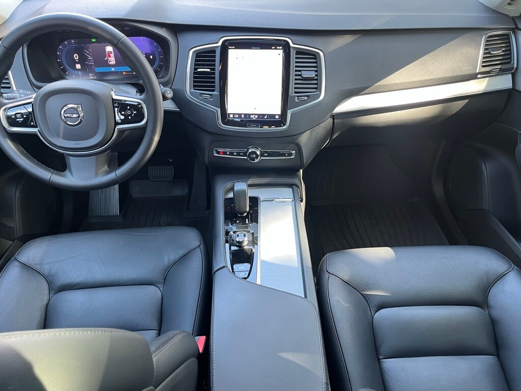 2024 Volvo XC90 B5 Core photo 4