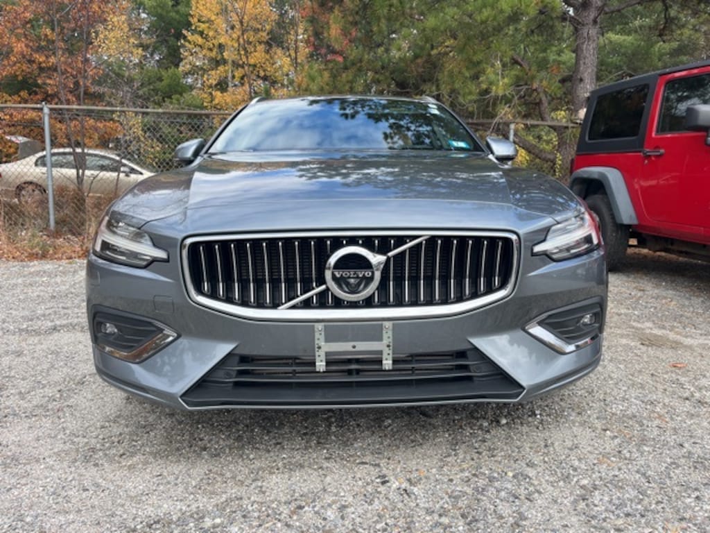 Used 2019 Volvo V60 T6 Wagon