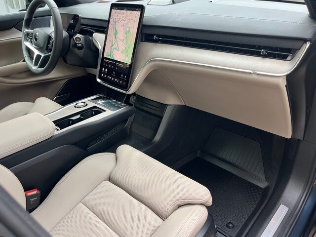 2025 Volvo EX90 Twin Motor Performance Plus photo 2