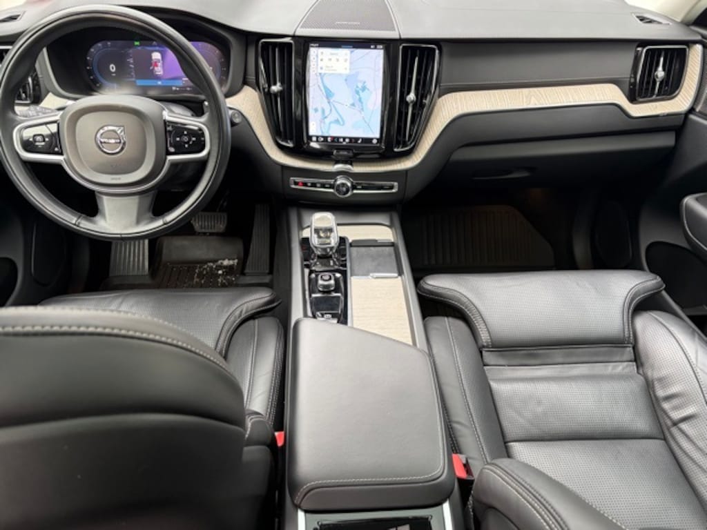 Certified 2022 Volvo XC60 B6 Inscription SUV