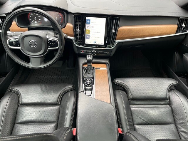 2018 Volvo S90 T6 Inscription photo 2