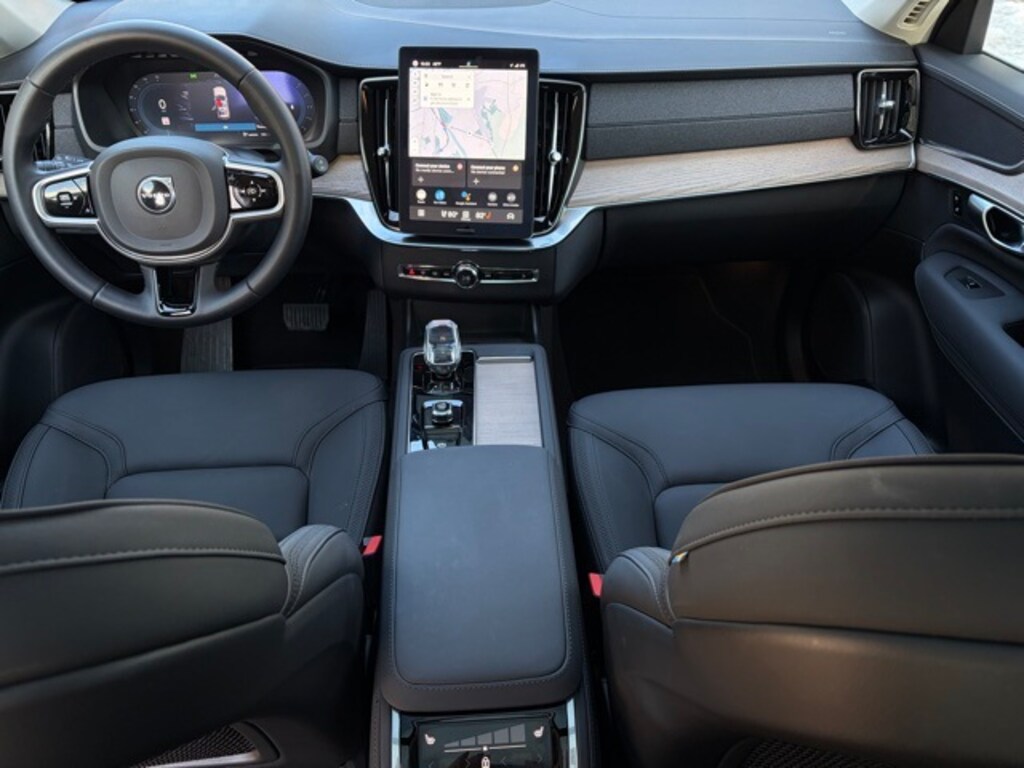 Certified 2025 Volvo XC90 B6 Plus 7-Seater SUV