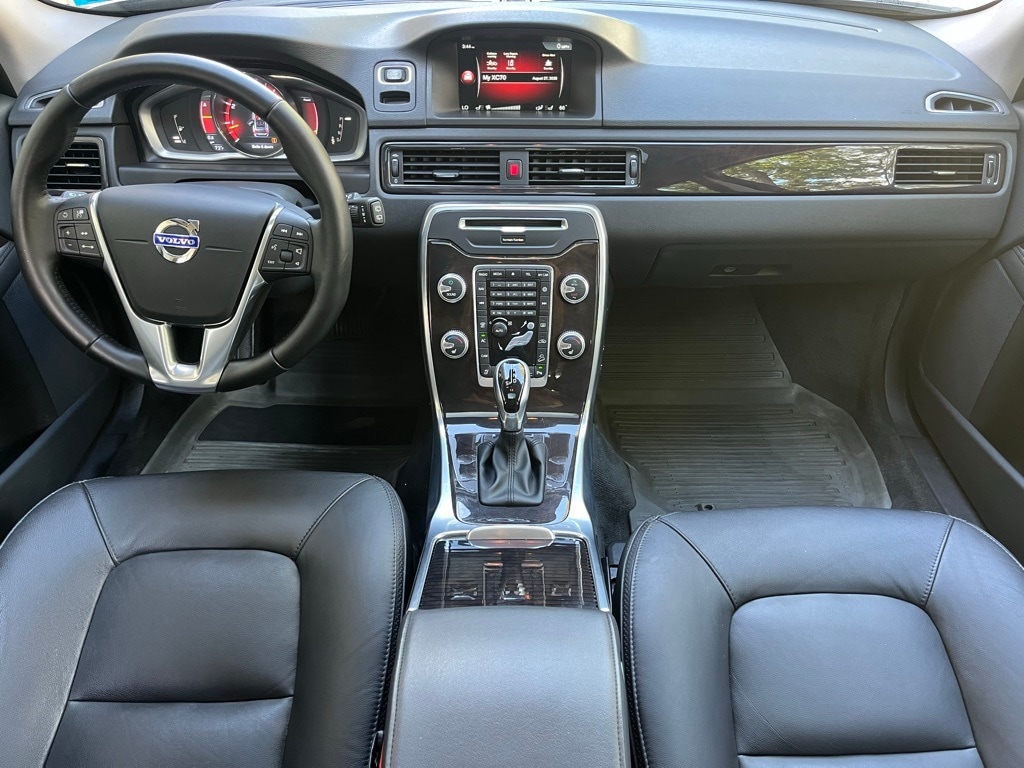 Used 2016 Volvo XC70 Platinum with VIN YV4612NM1G1267339 for sale in Concord, NH