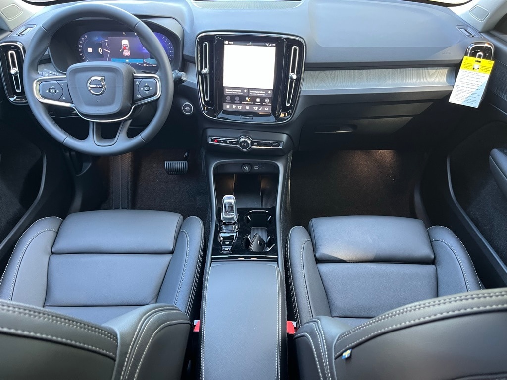 New 2026 Volvo XC40 B5 Plus SUV