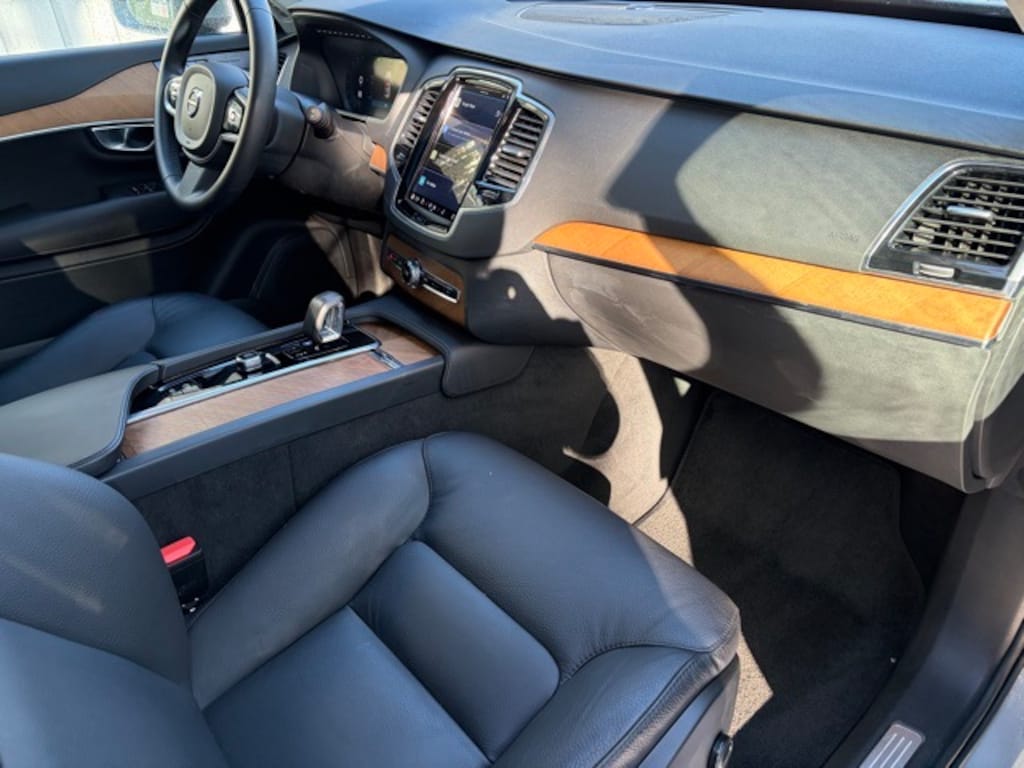 Certified 2024 Volvo XC90 B6 Plus Bright Theme SUV