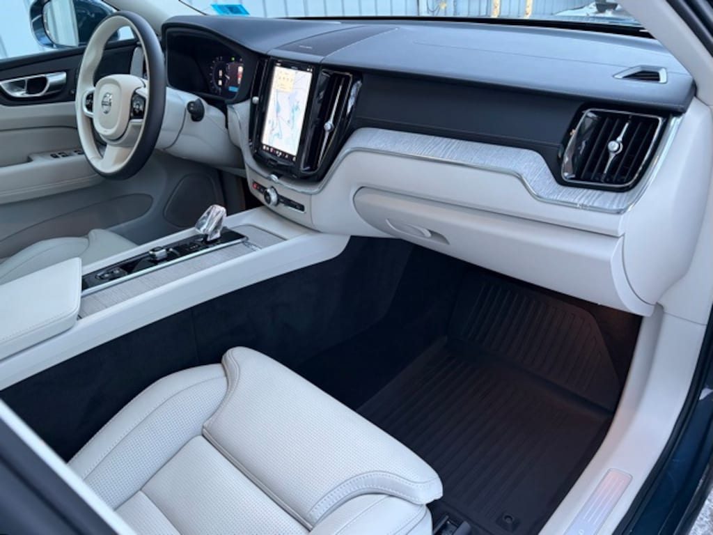 Certified 2023 Volvo XC60 B5 Ultimate Bright Theme SUV