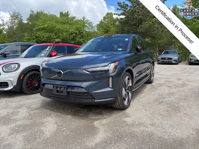 2025 Volvo EX90 Twin Motor Performance Ultra 6-Seater's photo