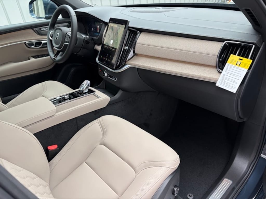 New 2026 Volvo XC90 B6 Plus 7-Seater SUV