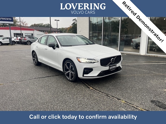2024 Volvo S60 B5 A Plus B5 Plus Dark Sedan