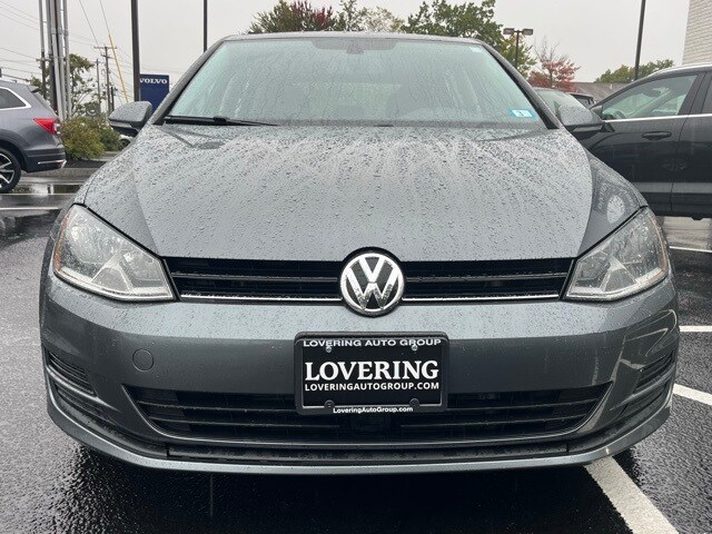 2017 Volkswagen Golf Wolfsburg Edition photo 2