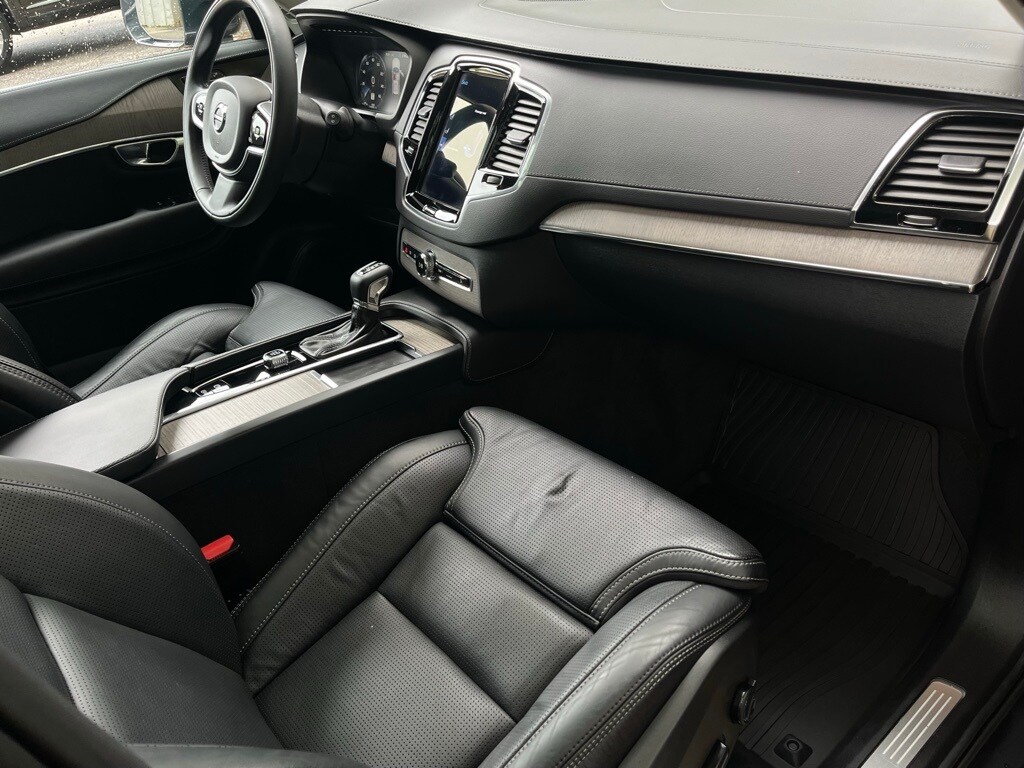 2022 Volvo XC90 T6 Inscription photo 4