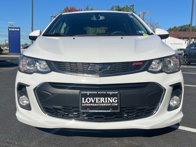 2018 Chevrolet Sonic LT photo 2