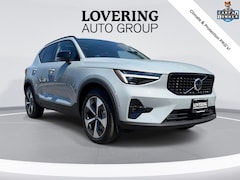 2026 Volvo XC40 B5 Plus SUV